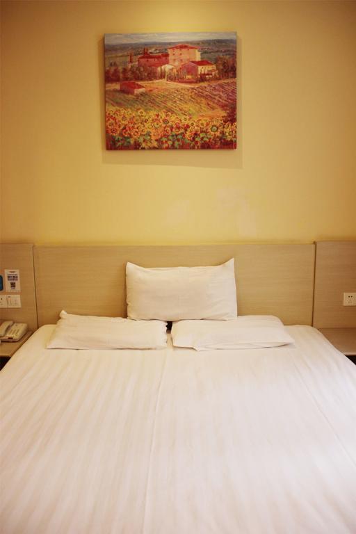 Hanting Hotel Shanghai South Railway Station Luoxiang Road Branch Eksteriør billede